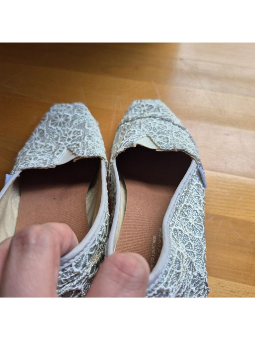 TOMS Womens Slip-On Shoes 8.5 Ivory Floral Pattern Casual Flat Comfort - Picture 8 of 9